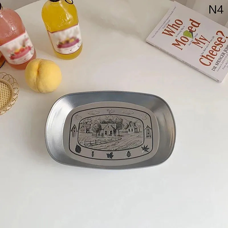 🍽️ Retro-style dinner plat--Upgrade your dinner parties with timeless elegance ✨