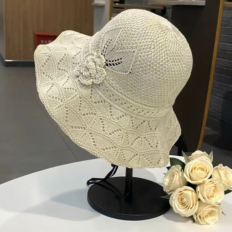 ✨A combination of style and breathability--🌸Floral pattern perforated bucket hat