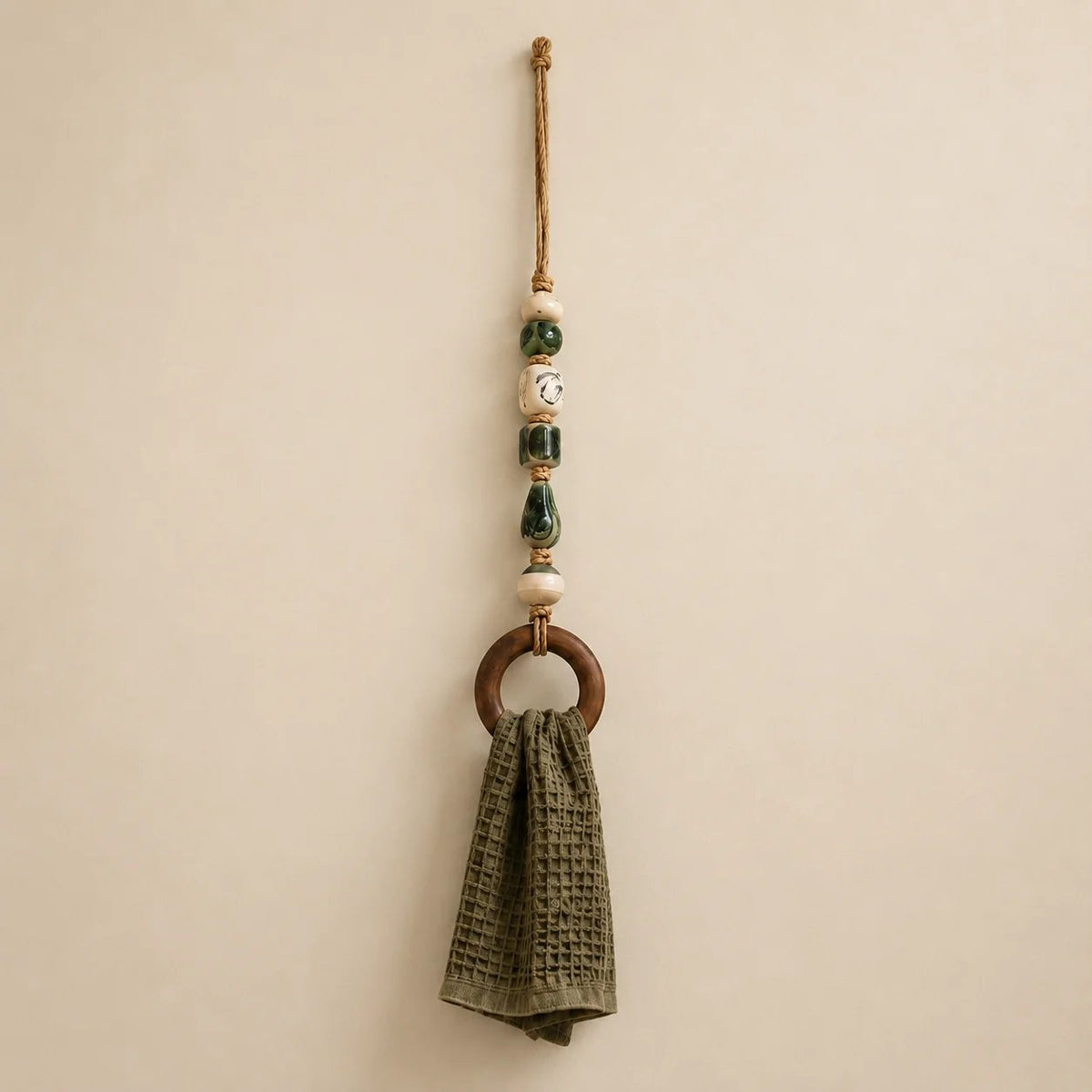 🧺🌿Decorative Beaded Towel Hanger with Wooden Ring