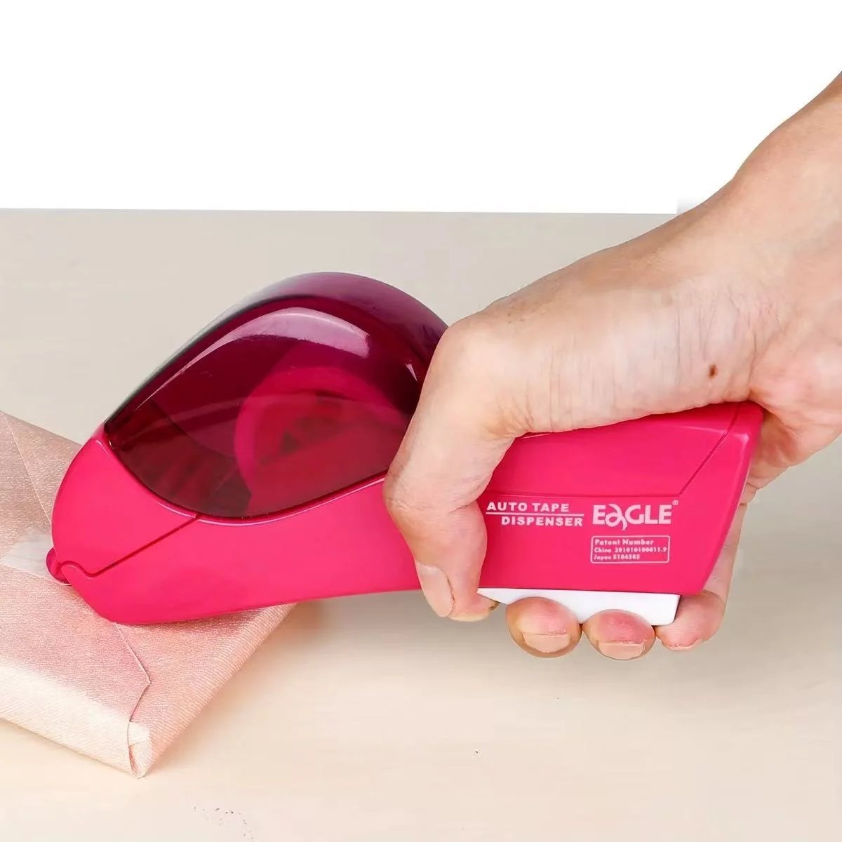 ✂️📦 Automatic Tape Dispenser – Press, Pull, Done！