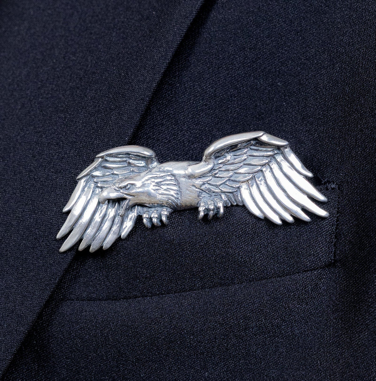 🐊✨ Sculptural Animal Metal Pocket Square