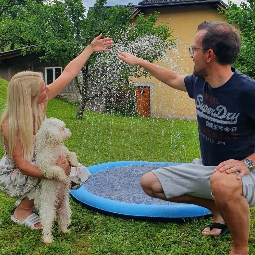 🐶☀️ Keep Your Furry Friend Cool: The Ultimate Summer Splash Pad! 🐾
